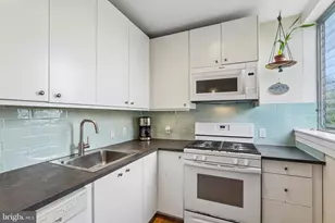 4637 Pine St, Philadelphia, PA 19143 - Photo 13