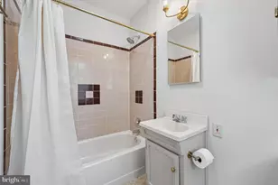 402 Fairmount Ave, Philadelphia, PA 19123 - Photo 11