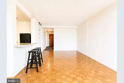604 S Washington Square #2406, Philadelphia, PA 19106 - Photo 3