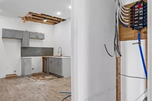 1613 W Erie Ave, Philadelphia, PA 19140 - Photo 15