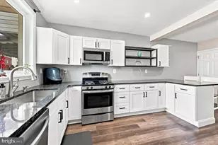 4253 Houghton St, Philadelphia, PA 19128 - Photo 11