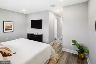 160 Shurs Ln, Philadelphia, PA 19127 - Photo 11