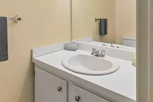 214 N 22nd St, Philadelphia, PA 19103 - Photo 9