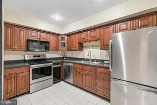 214 N 22nd St, Philadelphia, PA 19103 - Photo 7