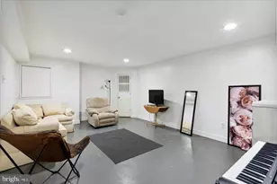 1824 W Norris St, Philadelphia, PA 19121 - Photo 11