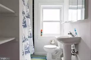 128 Pemberton St, Philadelphia, PA 19147 - Photo 27