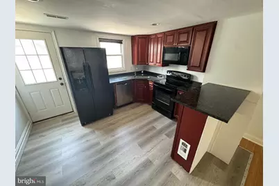 2444 S Fairhill Street, Philadelphia, PA 19148 - Photo 9