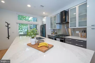 2228 Sears Street, Philadelphia, PA 19146 - Photo 9