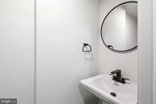 1524 S Colorado, Philadelphia, PA 19146 - Photo 7
