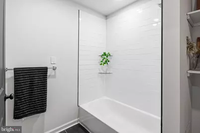 1524 S Colorado, Philadelphia, PA 19146 - Photo 17