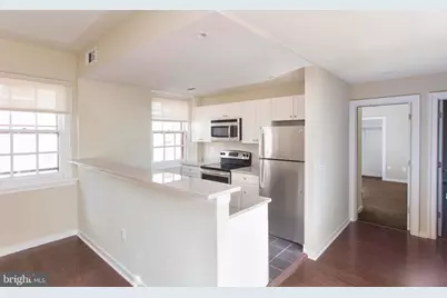 532 Spruce Street #4, Philadelphia, PA 19106 - Photo 1