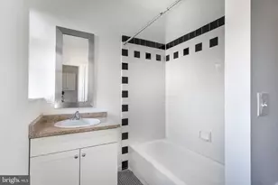 532 Spruce St, Philadelphia, PA 19106 - Photo 13