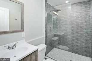 2348 Mountain St, Philadelphia, PA 19145 - Photo 17