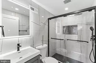 1307 N Randolph St, Philadelphia, PA 19122 - Photo 17