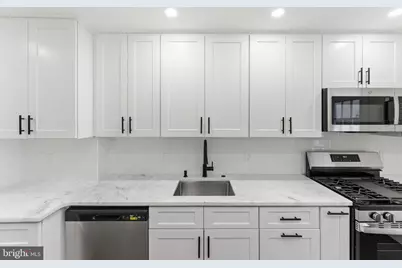 1307 N Randolph Street, Philadelphia, PA 19122 - Photo 9