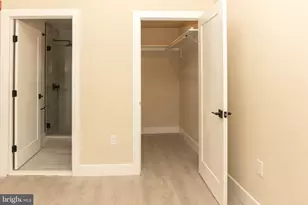 223 S 44th St, Philadelphia, PA 19104 - Photo 11