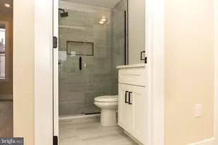 223 S 44th St, Philadelphia, PA 19104 - Photo 5