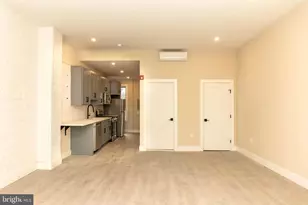 223 S 44th St, Philadelphia, PA 19104 - Photo 7