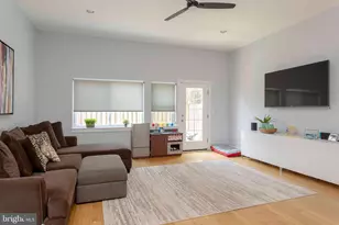 2312 E Sergeant St, Philadelphia, PA 19125 - Photo 9