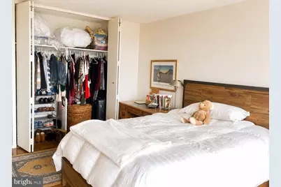 210 Locust Street #10CW, Philadelphia, PA 19106 - Photo 7