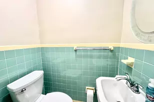 9219 Outlook Ave, Philadelphia, PA 19114 - Photo 13