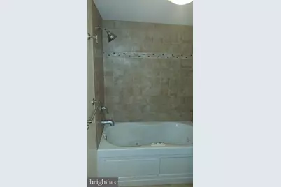 525 Fitzwater Street #1R, Philadelphia, PA 19147 - Photo 11