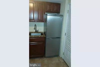 525 Fitzwater Street #1R, Philadelphia, PA 19147 - Photo 3