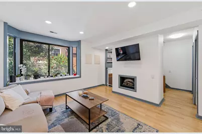 830 Lombard Street #1, Philadelphia, PA 19147 - Photo 3