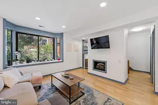 830 Lombard St, Philadelphia, PA 19147 - Photo 3