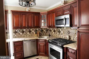 1729 Stocker St, Philadelphia, PA 19145 - Photo 7