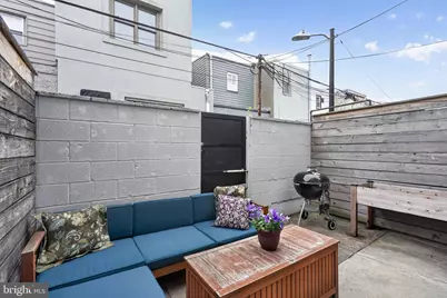 2319 S Warnock Street, Philadelphia, PA 19148 - Photo 23