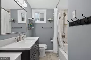 2319 S Warnock St, Philadelphia, PA 19148 - Photo 25