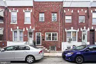 2319 S Warnock St, Philadelphia, PA 19148 - Photo 1