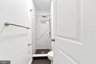 2316 N 12th St, Philadelphia, PA 19133 - Photo 25
