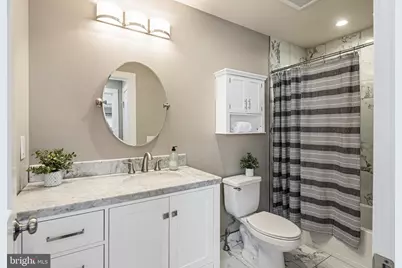 1821 Carpenter Street #A, Philadelphia, PA 19146 - Photo 11