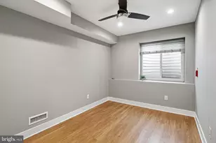 1821 Carpenter St, Philadelphia, PA 19146 - Photo 19