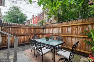 647 S 55th St, Philadelphia, PA 19143 - Photo 23
