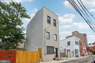 2225 N Waterloo St, Philadelphia, PA 19133 - Photo 3