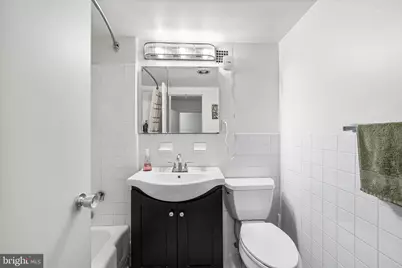 224 W Rittenhouse Square #1002, Philadelphia, PA 19103 - Photo 27
