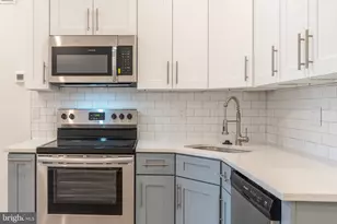 1423 N 8th St, Philadelphia, PA 19122 - Photo 9