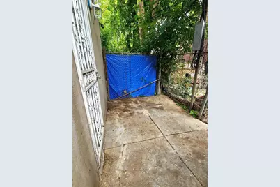 2411 N Lawrence Street, Philadelphia, PA 19133 - Photo 19