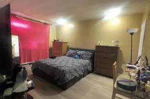 6919 Sylvester St, Philadelphia, PA 19149 - Photo 3