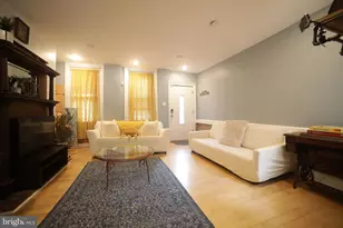 908 New Market St, Philadelphia, PA 19123 - Photo 13