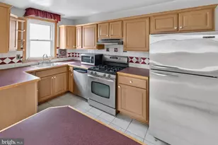 7171 Erdrick St, Philadelphia, PA 19135 - Photo 11