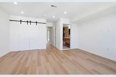 1517 Bodine Street N #B, Philadelphia, PA 19122 - Photo 9
