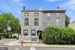 400 Green Ln, Philadelphia, PA 19128 - Photo 1