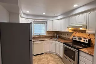 2425 S Warnock St, Philadelphia, PA 19148 - Photo 5