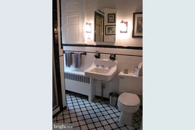 235 S 21st Street #1F, Philadelphia, PA 19103 - Photo 21