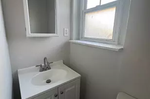 925 W Seltzer St, Philadelphia, PA 19133 - Photo 11