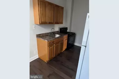 925 W Seltzer Street, Philadelphia, PA 19133 - Photo 5